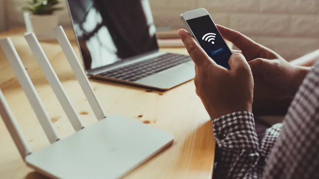 Înălțimea la care trebuie să pui routerul de wifi ca să ai internet mai rapid. Trucul știut doar de profesioniști