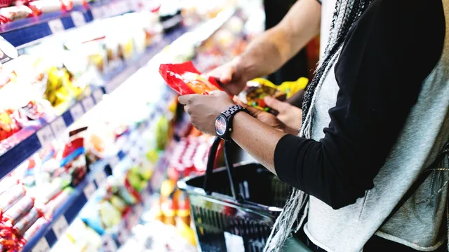 Ce conține de fapt drobul din supermarketuri. Nu îl cumpăra sub nicio formă dacă vezi asta pe etichetă