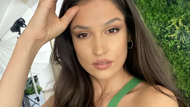 Cu cine repetă Oana Zara scenele din serialul “Lia, soția soțului meu”: “Am crescut împreună și ne-am susținut reciproc” VIDEO EXCLUSIV