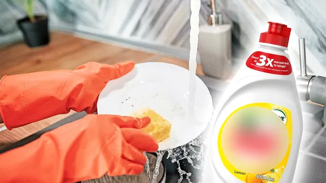 De ce să pui sare în detergentul de vase. Trucul e uimitor, îl vei folosi mereu