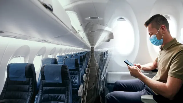 Cel mai bun loc în avion în caz de accident. Unde să te așezi ca să-ți salvezi viața, puțini știu