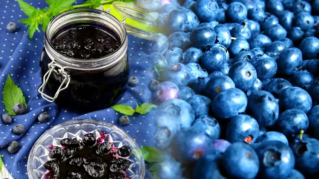 Dulceața de afine, cum o prepari ca la mama acasă. Ce să adaugi peste fructe ca să iasă irezistibil de gustoasă și parfumată