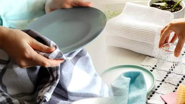 La ce temperatură se spală prosoapele de bucătărie. Cum să iasă moi și parfumate, greșeala pe care o face toată lumea