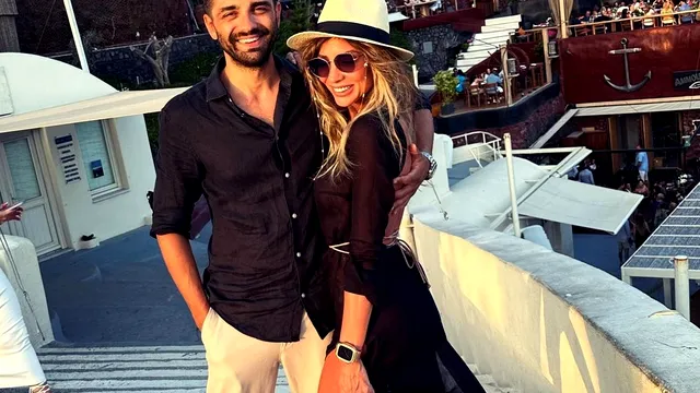 Nuntă surpriză în showbiz! Mihai Gruia, ex-Akcent, și Ilinca Obădescu de la Kanal D s-au căsătorit. Ce rochie de mireasă a ales prezentatoarea
