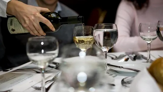 Cum se face de fapt șprițul adevărat. Greșeala pe care trebuie neapărat să o eviți, ăsta e secretul gustului perfect