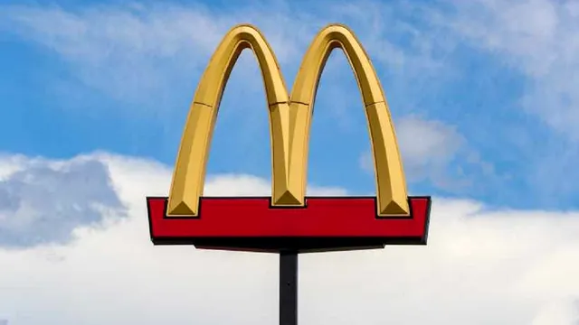 Cum arată meniul de nuntă lansat de McDonald`s. Cât costă și ce conține, de fapt