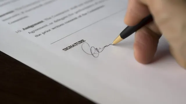 Cum trebuie să îți faci semnătura pentru a atrage abundența. Greșeala pe care trebuie să o eviți 