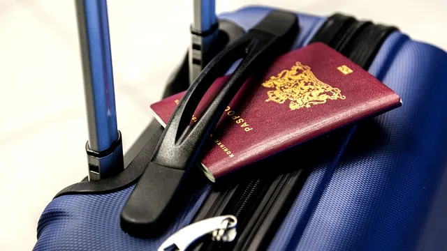 Câte kilograme trebuie să aibă bagajul de mână ca să nu plătești în plus. Detaliul de care trebuie să ții cont pentru o călătorie cu avionul fără surprize