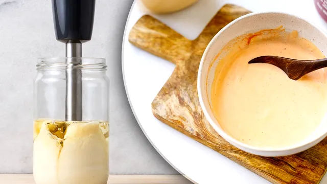 Maioneză rapidă la blender. Cât ulei se adaugă și de ce ingrediente mai ai nevoie pentru a ieși perfectă