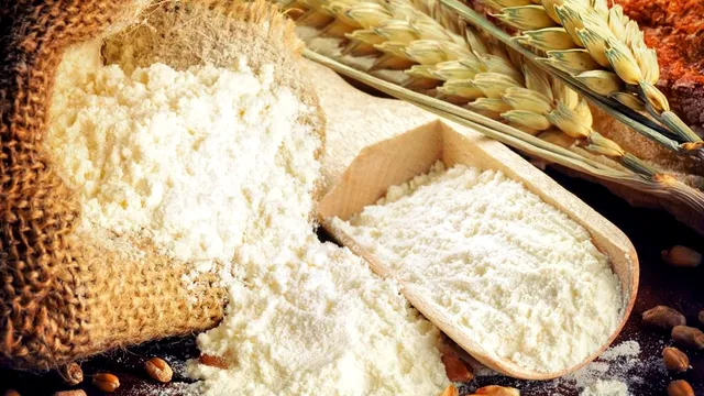 Nu mai arunca făina expirată. E aur curat în casă. Ce poți face cu ea, de fapt