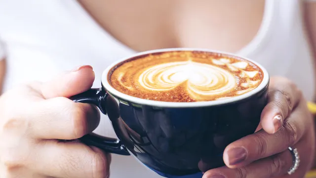 Nu mai pune lapte în cafea. Secretul pentru un gust extraordinar și textură cremoasă