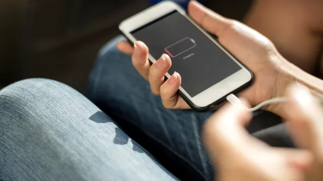 4 greșeli care distrug bateria telefonului. Ce să nu faci niciodată dacă se încălzește