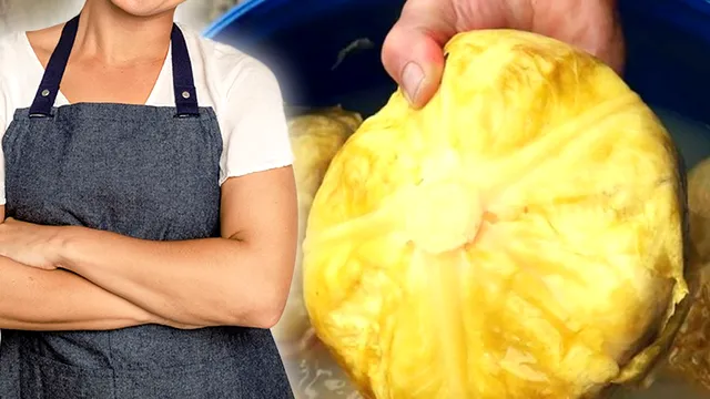Ce pun gospodinele din Moldova în butoiul cu varză murată la final. Ingredientul secret pe care îl vei adăuga și tu de acum