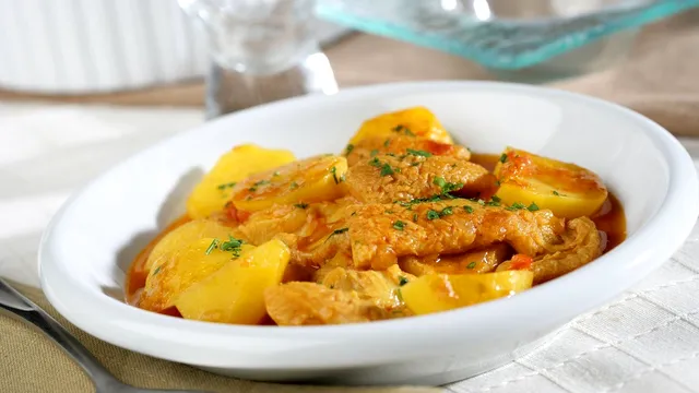 Ce să adaugi la final în tocănița de cartofi. Singurul ingredient care îi dă o aromă aparte