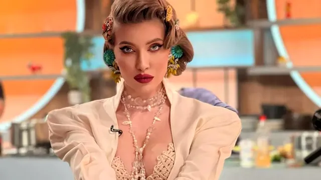 Imagini cu Iulia Albu pe care toată lumea le-a uitat. Cum se afișa iubita lui Mike în tinerețe, diferența e uriașă