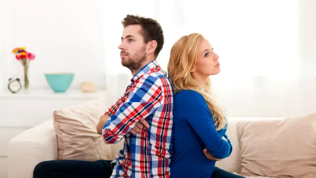 5 semne clare că soțul tău nu te respectă deloc. Gesturile care duc la divorț