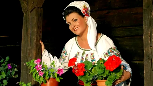 Steliana Sima recunoaște că are o dependență nu tocmai obișnuită: ”Mai greu până ajung să pun punct” VIDEO EXCLUSIV