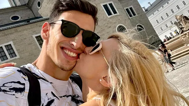 Andreea Bălan și Victor Cornea, mai îndrăgostiți ca niciodată! S-au pozat în cele mai frumoase ipostaze: “Plină de iubire”