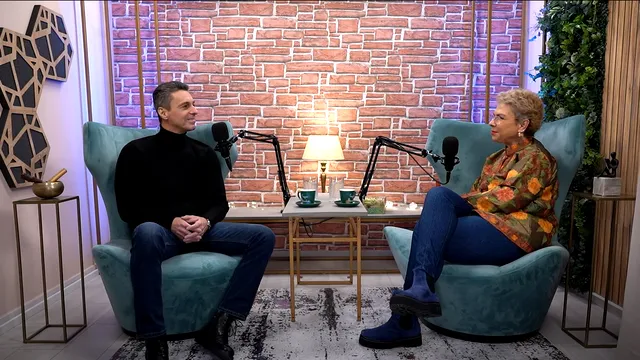 Ce salarii aveau Teo Trandafir și Mircea Badea, la debutul în televiziune: “Muream de foame împreună”