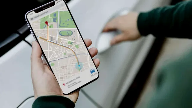 Cine este și cum arată Karen Jacobsen, vocea din spatele aplicației GPS. E singura femeie de care ascultă toți șoferii
