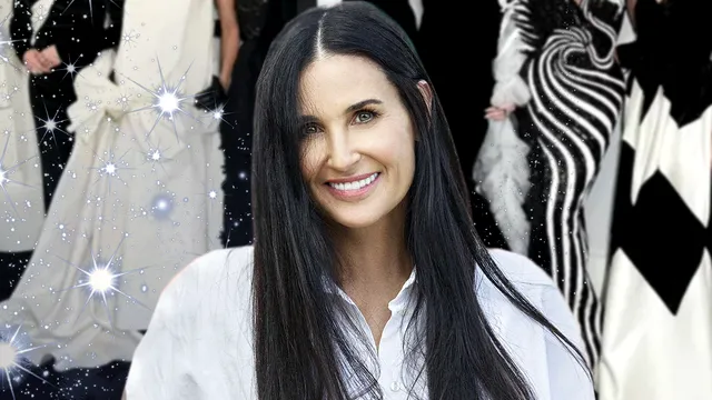 Rochia superbă cu care Demi Moore a făcut furori la un eveniment în New York. I-a pus în evidență silueta. Actrița arată bestial, la 61 de ani