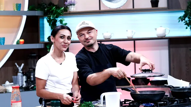Cum e viața lui Puya cu trei fete. Soția artistului a dat din casă: “Seamănă cu mine” VIDEO EXCLUSIV