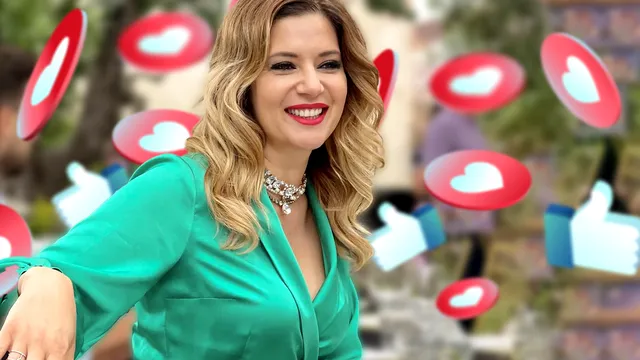 Amalia Enache de la Pro TV, decolteu îndrăzneț la 47 de ani. Gestul prezentatoarei de ştiri a uimit internetul: “Ești superbă!”