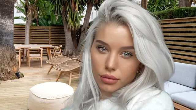 Cu cine a plecat de fapt Carmen Grebenișan în vacanță, imediat după ce a anunțat că a divorțat. Au o legătură specială, imagini incredibile au scăpat pe net