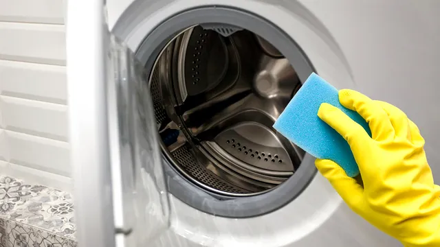 Ingredientul minune care curăță murdăria din mașina de spălat în doar 2 minute. Trebuie să încerci trucul ăsta