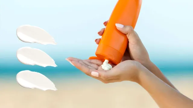 Poți folosi în continuare crema de protecție solară de anul trecut? Detalii importante pe care multe persoane le trec cu vederea
