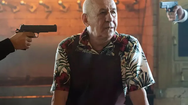 George Mihăiță intră pentru a doua oară în pielea lui Bebe Măcelaru'. Au început filmările pentru Tătuțu', noul serial de la Pro TV