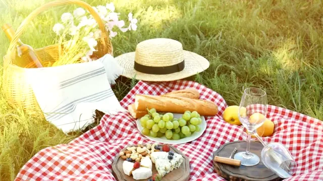 Cum să îți organizezi un picnic de weekend. Sfaturi și idei pentru o experiență reușită