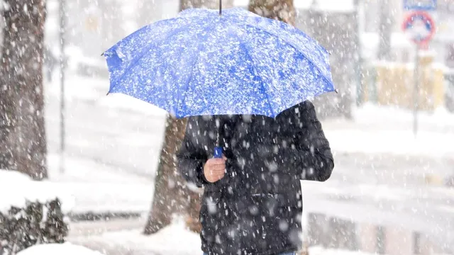 Cod galben de vânt și zăpadă viscolită în zonele montane din șase județe. Ce temperaturi vor fi în București