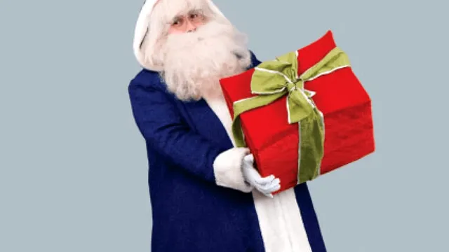 Povestea lui Moș Nicolae, pe care trebuie să o spunem copiilor. De ce primesc cei mici daruri în noaptea de 5 spre 6 decembrie?