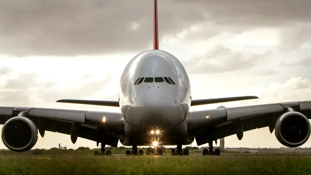 Ce este bine să faci pe aeroport pentru a te asigura că nu pierzi avionul?