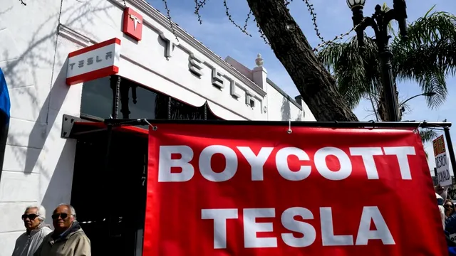 Cum au evoluat protestele împotriva Tesla într-un fenomen global