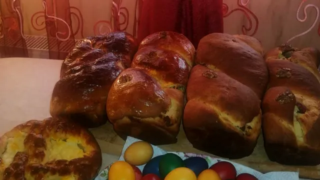 Cum să prepari cozonacul moldovenesc perfect. Secretul pentru un aluat fin și aromat