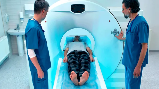 Efectele ascunse ale tomografiilor computerizate. CT-ul, asociat cu 100.000 de cazuri de cancer în 2023