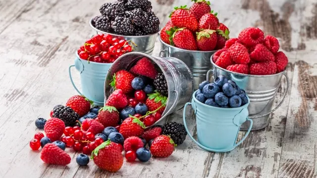Fructe recomandate pentru sănătatea creierului, inimii și intestinelor. Adevăratul elixir al tinereții