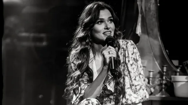 Theo Rose și Anghel Damian, surprinși într-un moment emoționant înainte de concert! Postarea artistei care a topit inimile fanilor
