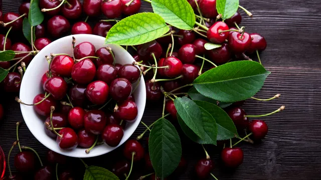 Primele cireșe din 2025, la preț de lux. Până la 150 de lei kilogramul și doar marfă din import