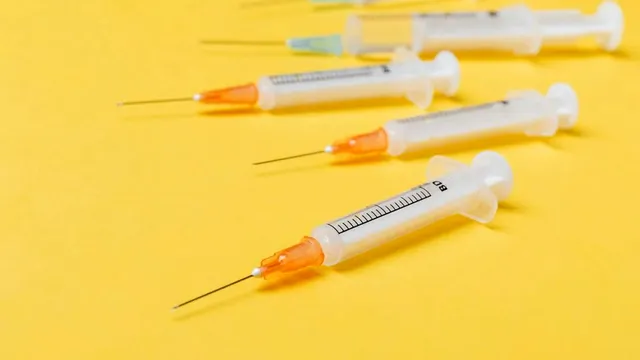SUA își schimbă strategia: vaccinul COVID-19, doar pentru vârstnici și persoane vulnerabile