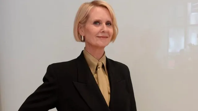 „Sex and the City” prin ochii Cynthiei Nixon. Cum vede actrița serialul care a făcut-o celebră, 25 de ani mai târziu