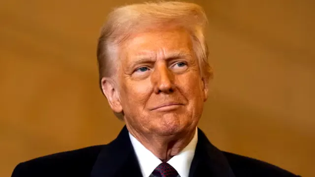 Trump vrea să trimită 100 de migranți din România la Guantanamo. Decizia stârnește îngrijorări diplomatice și critici dure