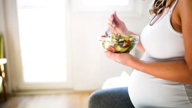 Ce alimente trebuie evitate în timpul sarcinii pentru a proteja sănătatea ta și a bebelușului
