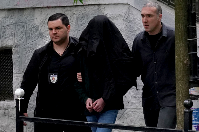 Băiatul care a comis atacul de la Belgrad a fost dus de tatăl lui în poligonul de trageri de la 12 ani
