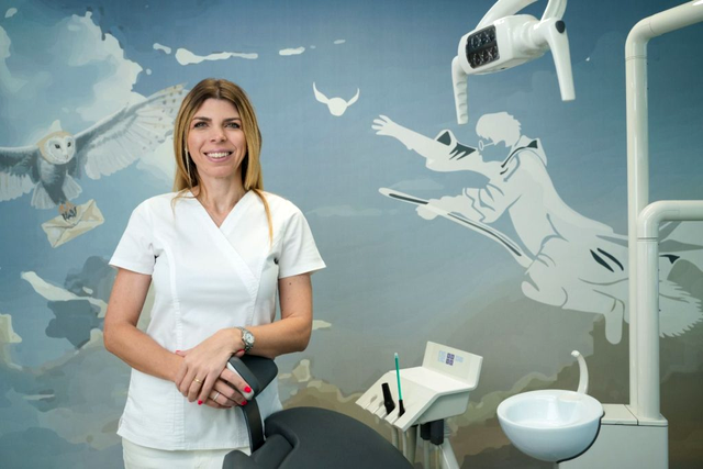 Dr. Denisa Zaharia, medic la Pefect Dent