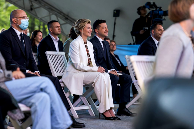 Olena Zelenska și Volodymyr Zelensky la un festival din Ucraina, în mai 2021
