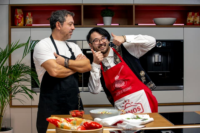 Rikito Watanabe va fi asistentul celor trei jurati