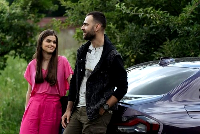 Theo Rose dezvaluiri despre filmarile serialului Clanul